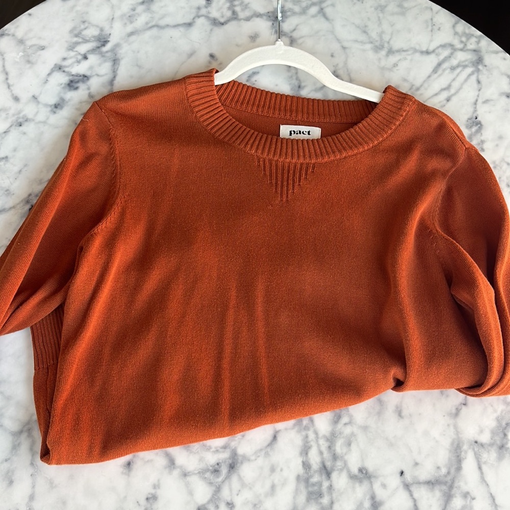Pact Women’s Sweater Dark Orange